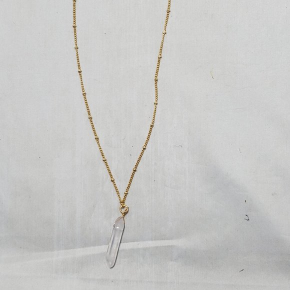 Charming Charlie crystal quartz point, gold chain necklace - Picture 3 of 7